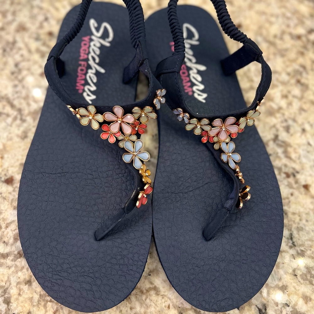 Skechers Yoga Foam Sandals